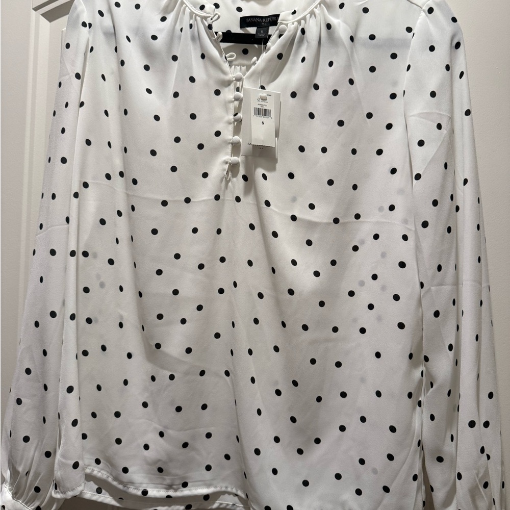 New Banana Republic White and Black Polka Dot Blouse Small